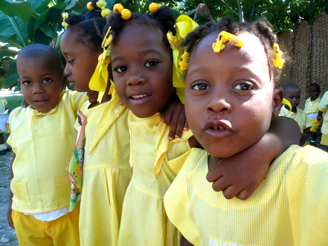 EETT-daffodil childrenPictures 362_2